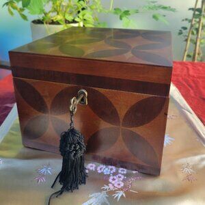 wood inlay Jewelry Box